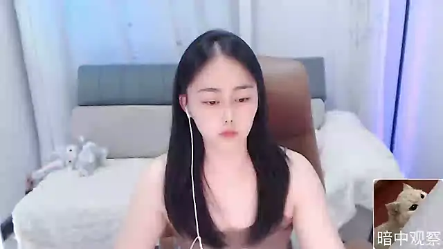 BOBO-jiang online show from October 5, 2025, 1:53 pm