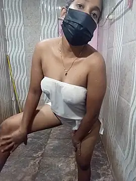 Snapshot of Shani_Izu chatting on May 29, 2026, 1:42 pm Shani Izu online show from May 29, 2026, 1:42 pm