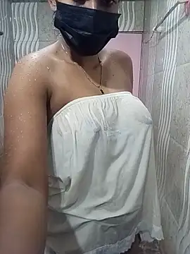 Snapshot of Shani_Izu chatting on May 30, 2026, 6:43 am Shani Izu online show from May 30, 2026, 6:43 am