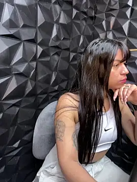 Snapshot of lil_charme chatting on September 14, 2025, 2:05 pm lil charme online show from September 14, 2025, 2:05 pm