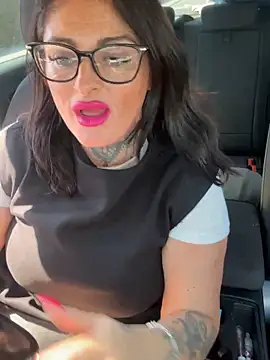 IrishmilfAnna online show from April 29, 2026, 12:31 pm