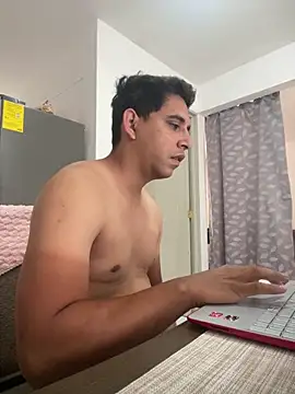 JoseShots69 online show from June 16, 2026, 4:53 pm