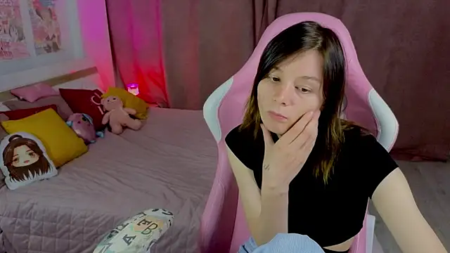EllinEverly online show from July 13, 2026, 8:22 pm