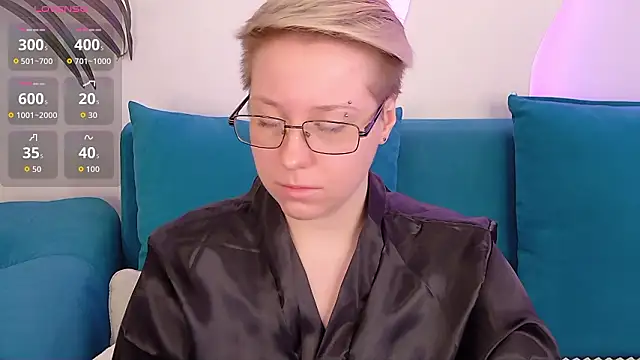 AlexandraGreen online show from February 2, 2026, 9:13 pm