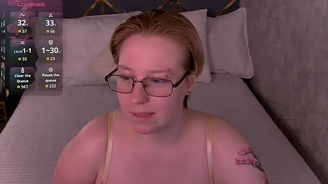 AlexandraGreen online show from July 11, 2026, 9:38 pm
