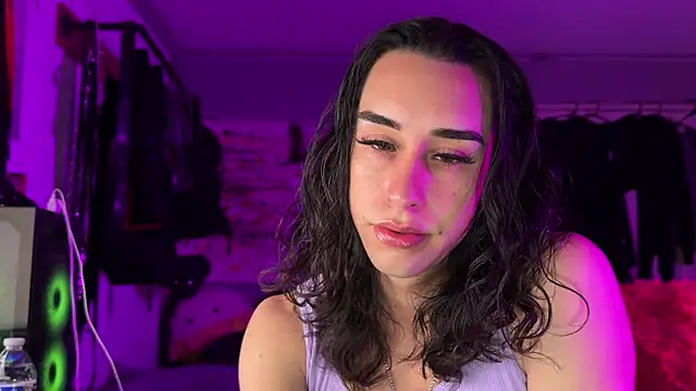 xoFrankie online show from November 29, 2025, 2:47 am