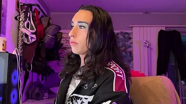 xoFrankie online show from January 12, 2026, 1:11 am