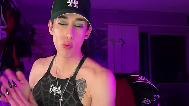 xoFrankie online show from January 17, 2026, 4:39 am