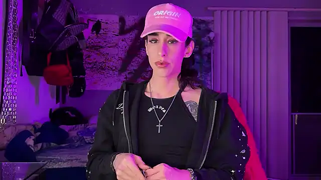 xoFrankie online show from February 21, 2026, 5:08 am