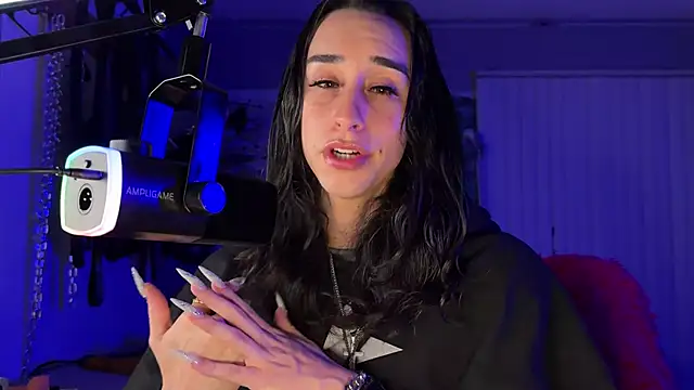 xoFrankie online show from April 8, 2026, 6:57 am