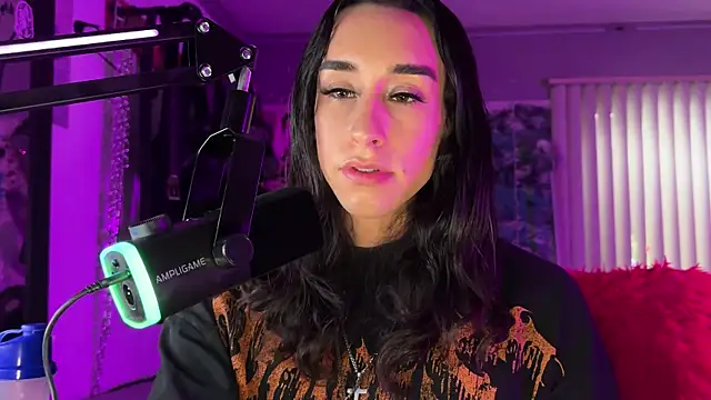 xoFrankie online show from April 9, 2026, 11:10 pm