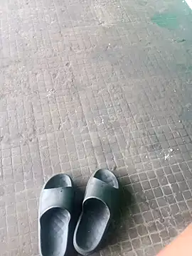 Snapshot of Arya85 chatting on November 9, 2025, 11:14 pm Arya85 online show from November 9, 2025, 11:14 pm