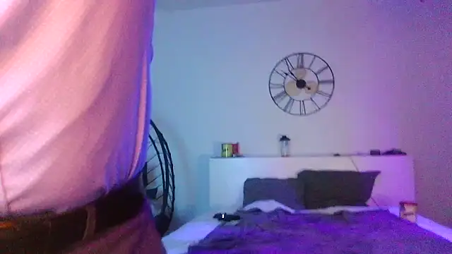 Keviios online show from November 19, 2025, 8:53 pm