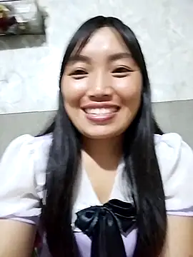 susu-00 online show from September 13, 2025, 12:38 pm