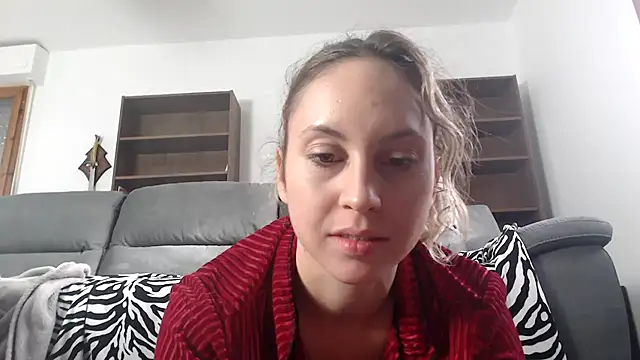 Snapshot of L_Sofia chatting on October 24, 2025, 2:13 pm L Sofia online show from October 24, 2025, 2:13 pm