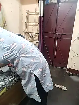 meenu bhabhi547 online show from November 12, 2025, 4:35 am