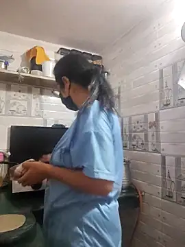 meenu bhabhi547 online show from November 12, 2025, 4:40 pm