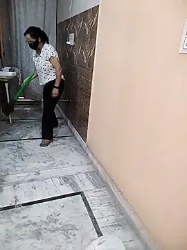 meenu bhabhi547 online show from April 3, 2026, 4:54 am