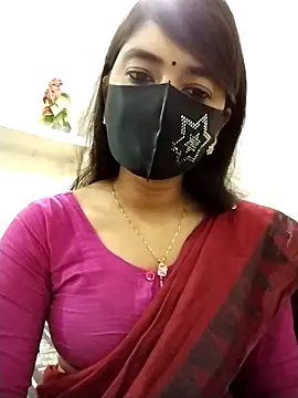 Puja-Rane online show from November 6, 2025, 2:12 am