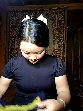 lusy-000 online show from September 28, 2025, 2:17 am