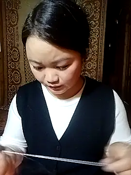 lusy-000 online show from December 4, 2025, 1:59 am