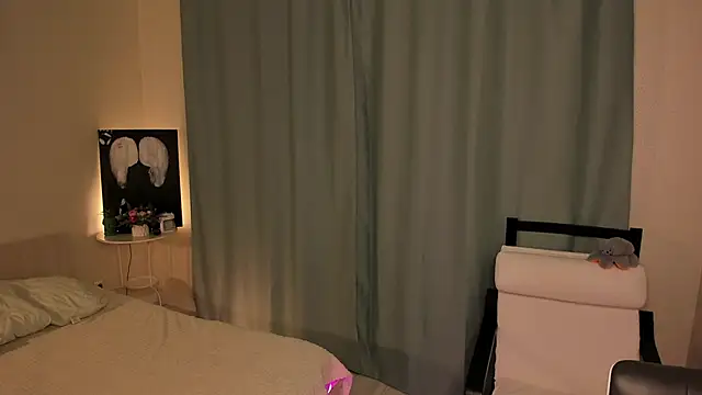 Snapshot of Chloeee4200 chatting on November 21, 2025, 1:43 pm Chloeee4200 online show from November 21, 2025, 1:43 pm