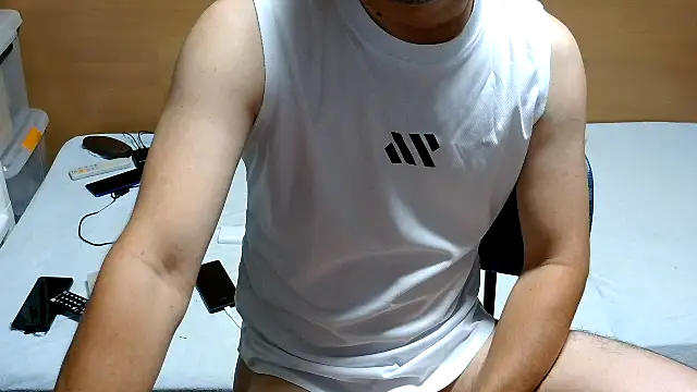 erosuke9 online show from September 9, 2025, 11:21 am