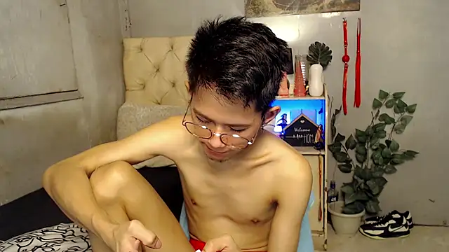 Skinny CumLoader69 online show from September 9, 2025, 4:17 pm