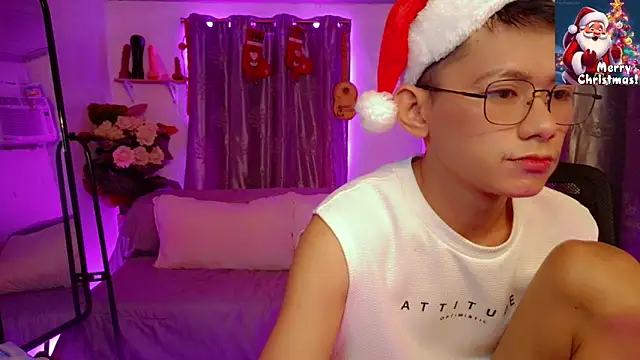 Skinny CumLoader69 online show from December 14, 2025, 3:17 pm