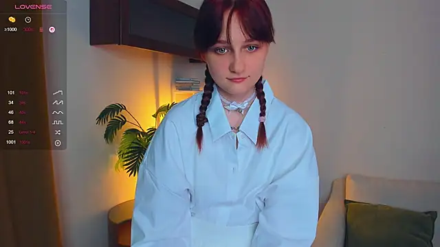 KatyKufel online show from September 14, 2025, 7:02 pm