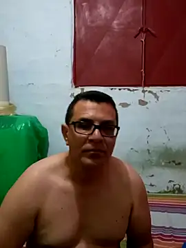 voyerista50 online show from September 25, 2025, 5:33 am