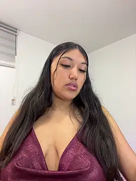 SharaRous online show from May 2, 2026, 12:48 am