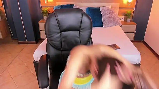 Snapshot of SusanAdams1 chatting on January 14, 2026, 2:33 pm SusanAdams1 online show from January 14, 2026, 2:33 pm