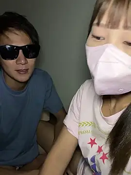 erokami36 online show from October 3, 2025, 4:37 pm