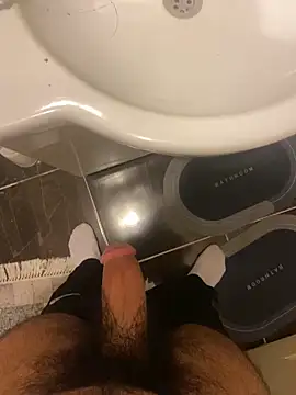 Snapshot of SolomonHej4 chatting on December 16, 2025, 8:58 pm SolomonHej4 online show from December 16, 2025, 8:58 pm