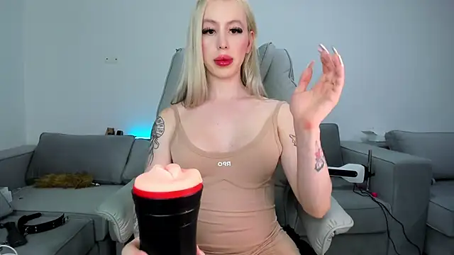 Sweet Soffi online show from December 14, 2025, 2:17 am