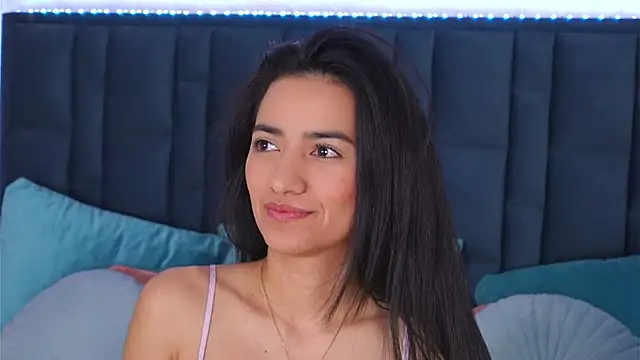 EmilyPrincy online show from January 16, 2026, 5:44 am