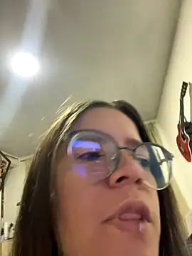 Allison Bailey online show from October 4, 2025, 12:08 am