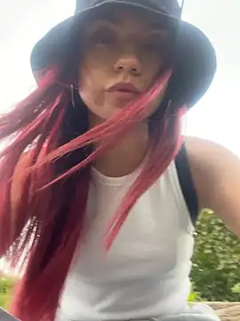 Red kytty6 online show from March 4, 2026, 5:41 pm