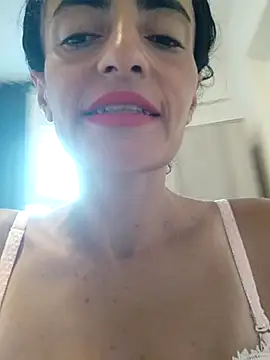 Snapshot of Gecenin_Kralicesi chatting on September 11, 2025, 5:29 am Gecenin Kralicesi online show from September 11, 2025, 5:29 am