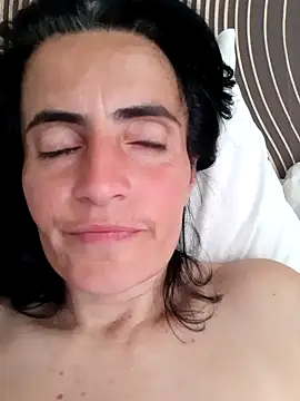 Gecenin Kralicesi online show from April 16, 2026, 5:52 am