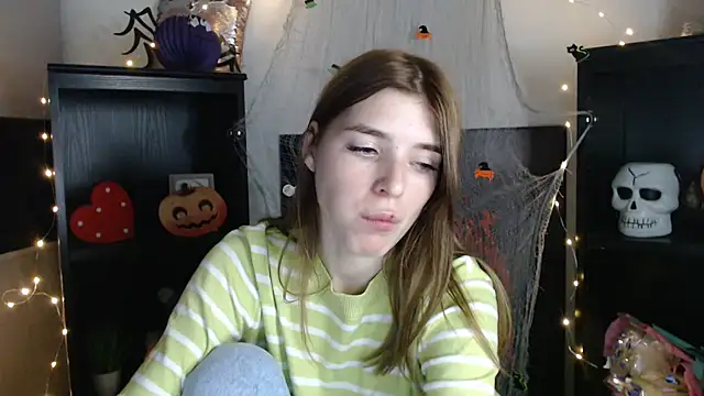 Snapshot of JuiceLips__ chatting on November 4, 2025, 3:11 pm JuiceLips online show from November 4, 2025, 3:11 pm