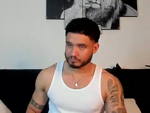 Austin torres  online show from September 20, 2025, 8:54 pm
