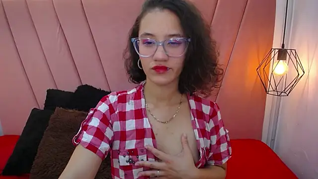 miss m1a online show from September 23, 2025, 1:30 am