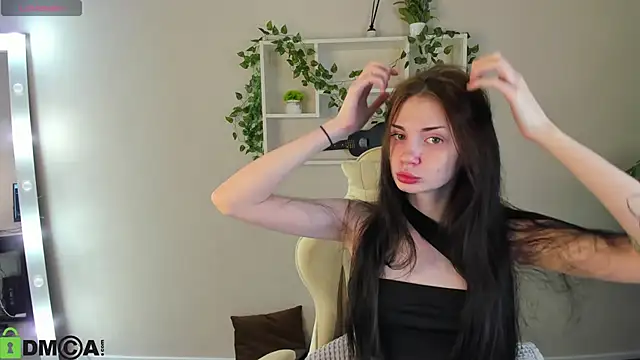 Jennie Hunter online show from November 4, 2025, 9:19 am