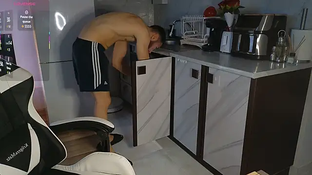 Snapshot of RyanStorm_ chatting on November 9, 2025, 3:10 pm RyanStorm online show from November 9, 2025, 3:10 pm