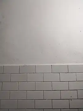 avi007p online show from December 17, 2025, 5:08 pm