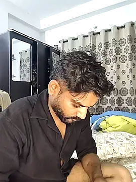 avi007p online show from June 6, 2026, 5:39 pm