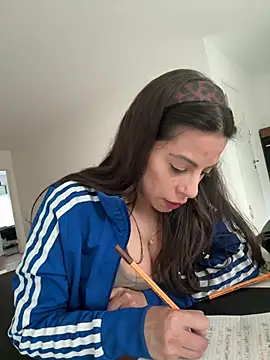 Snapshot of Teparolaverga1990 chatting on March 25, 2026, 4:57 pm Teparolaverga1990 online show from March 25, 2026, 4:57 pm