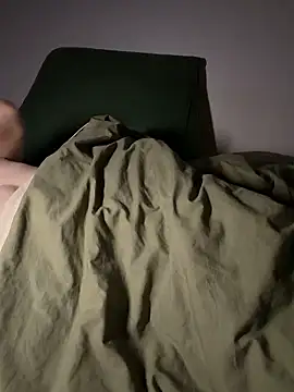 hijin11415 online show from October 26, 2025, 4:57 pm